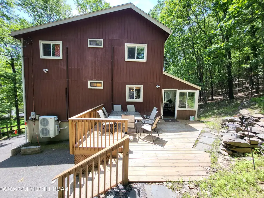 121 Park Court, Bushkill, PA 18324 - #2