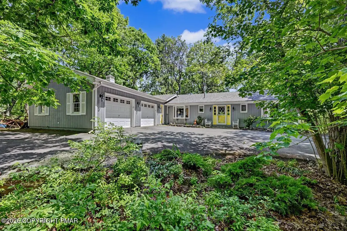 129 Wagoner Lane, Hawley, PA 18428 - #1