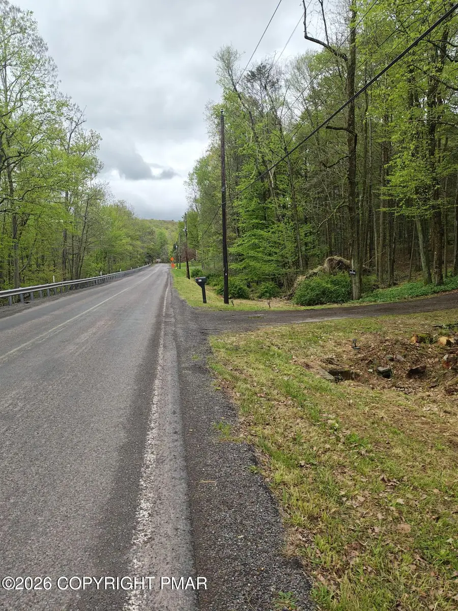 431 2nd Street, Harveys Lake, PA 18618 - #2