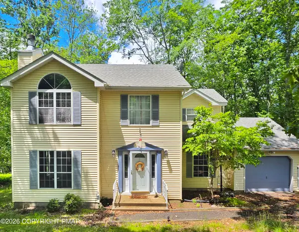 112 Plymouth Court, Bushkill, PA 18324