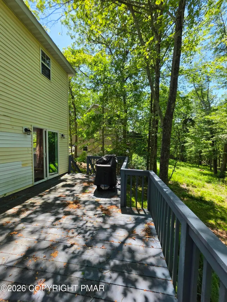 112 Plymouth Court, Bushkill, PA 18324 - #3