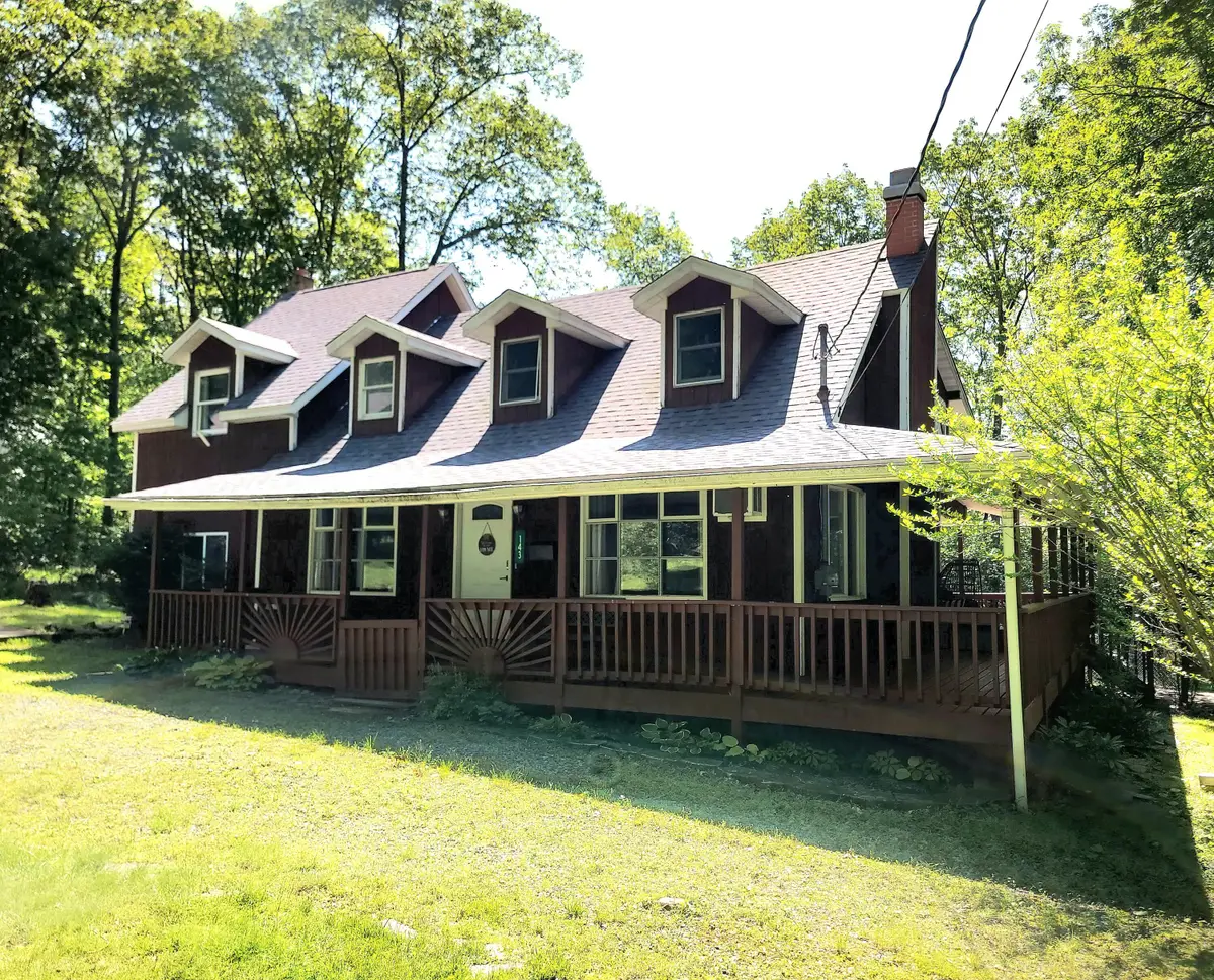 143 Cathleen Drive, East Stroudsburg, PA 18302 - #1