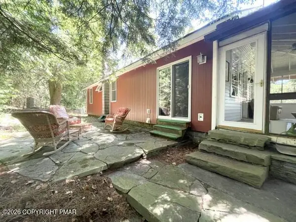 9805 Bear Creek Boulevard, Bear Creek Township, PA 18702