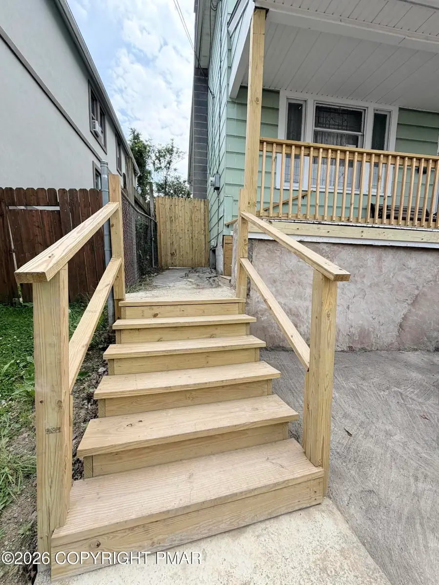 27 Mccarragher Street, Wilkes Barre, PA 18702 - #3