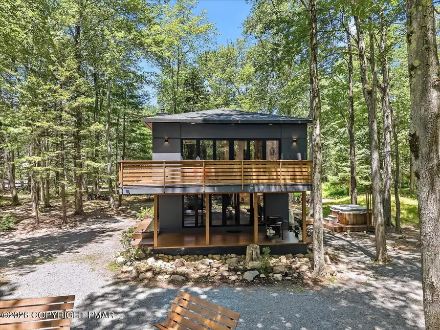 1142 Oakland Place, Pocono Pines, PA 18350 - #2
