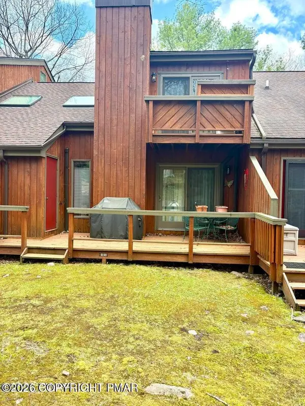 52 Doe, Lake Harmony, PA 18624