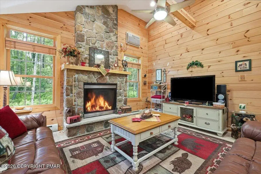 7 Azalea Lane, Lake Harmony, PA 18624 - #2