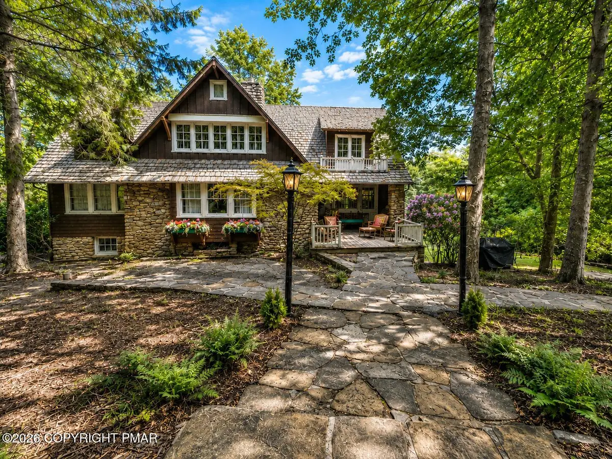204 Lake Road, Pocono Manor, PA 18349 - #1