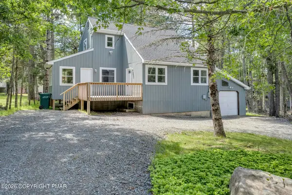 8227 Sunset Drive, Tobyhanna, PA 18466