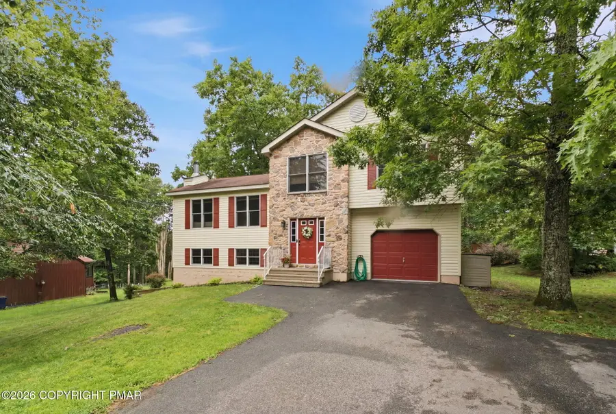 4896 Pine Ridge Drive W, Bushkill, PA 18324 - #2