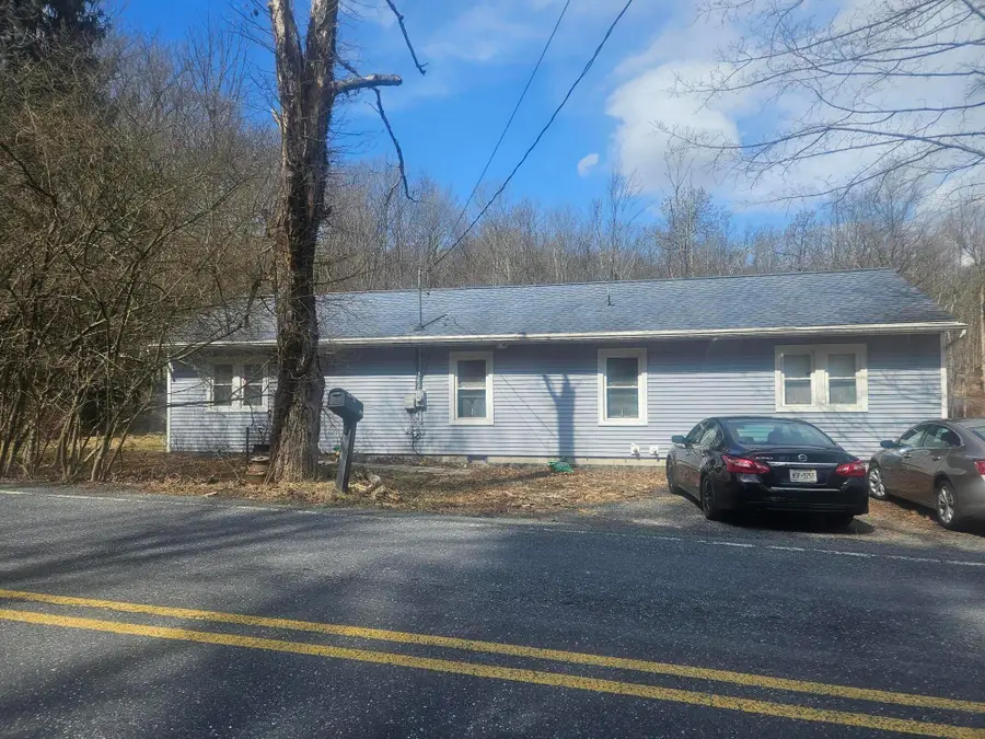 4309 Cherry Lane Church Road, East Stroudsburg, PA 18301 - #2