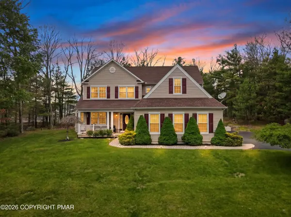 1323 Crossing Lane, Stroudsburg, PA 18360
