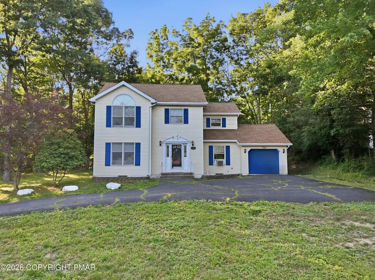 712 Avenue E, Stroudsburg, PA 18360 - #1