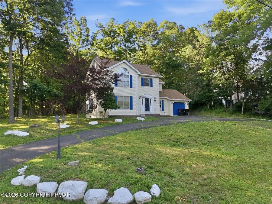 712 Avenue E, Stroudsburg, PA 18360 - #3