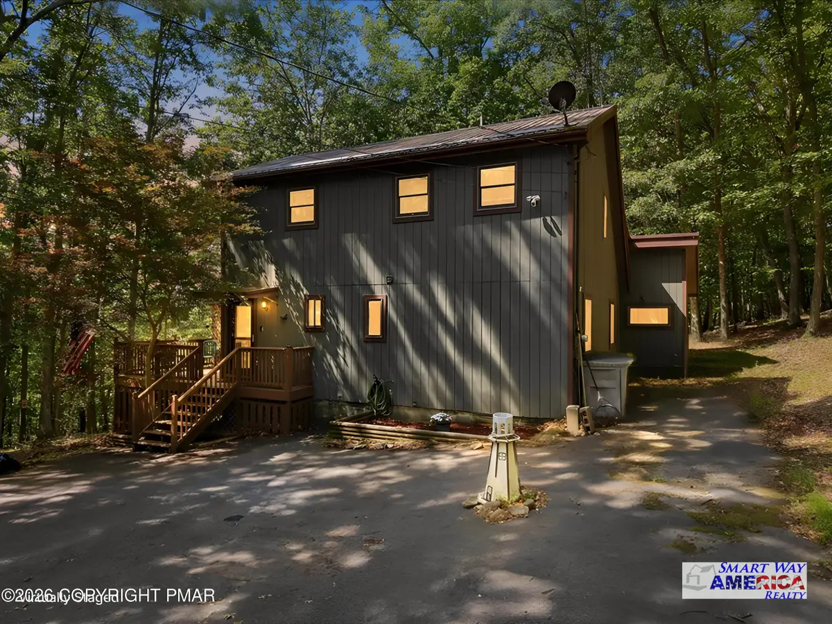 677 Clubhouse Drive, East Stroudsburg, PA 18302 - #1
