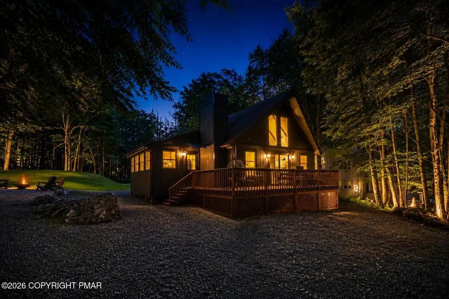 105 Lyman Lane, Clifton, PA 18424 - #2