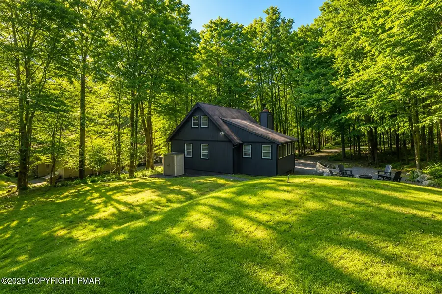 105 Lyman Lane, Clifton, PA 18424 - #3