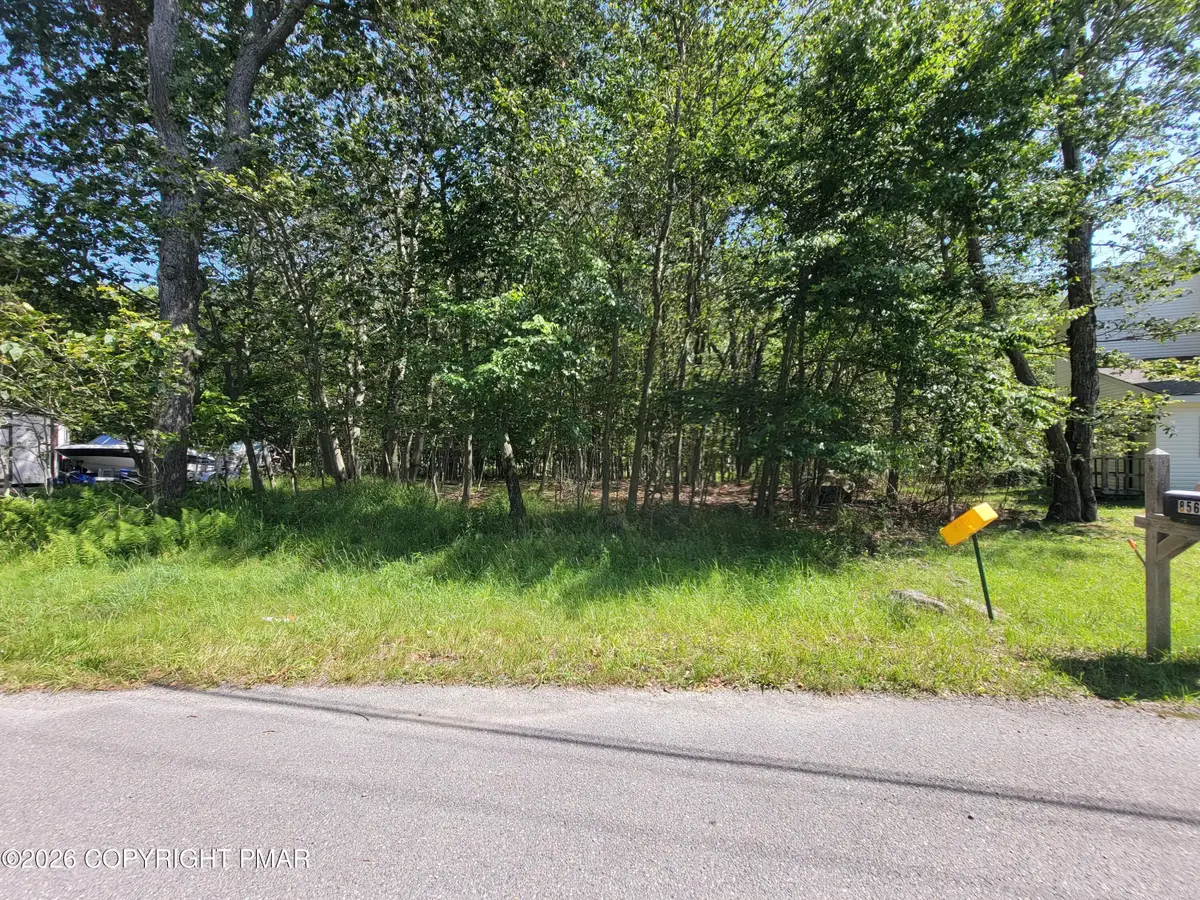 424 Bumble Bee Way, Tobyhanna, PA 18466 - #1