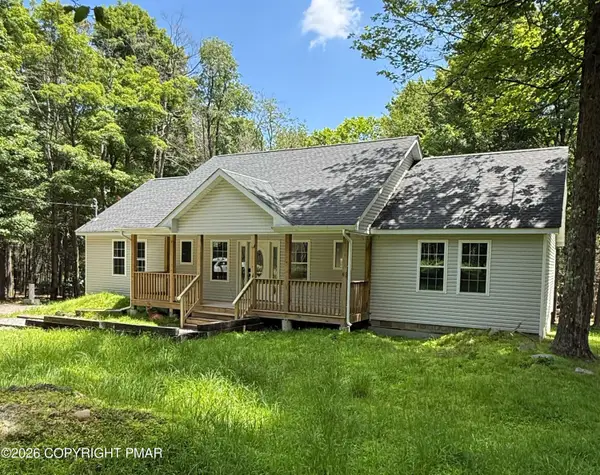1011 Woodstock Road, Newfoundland, PA 18445