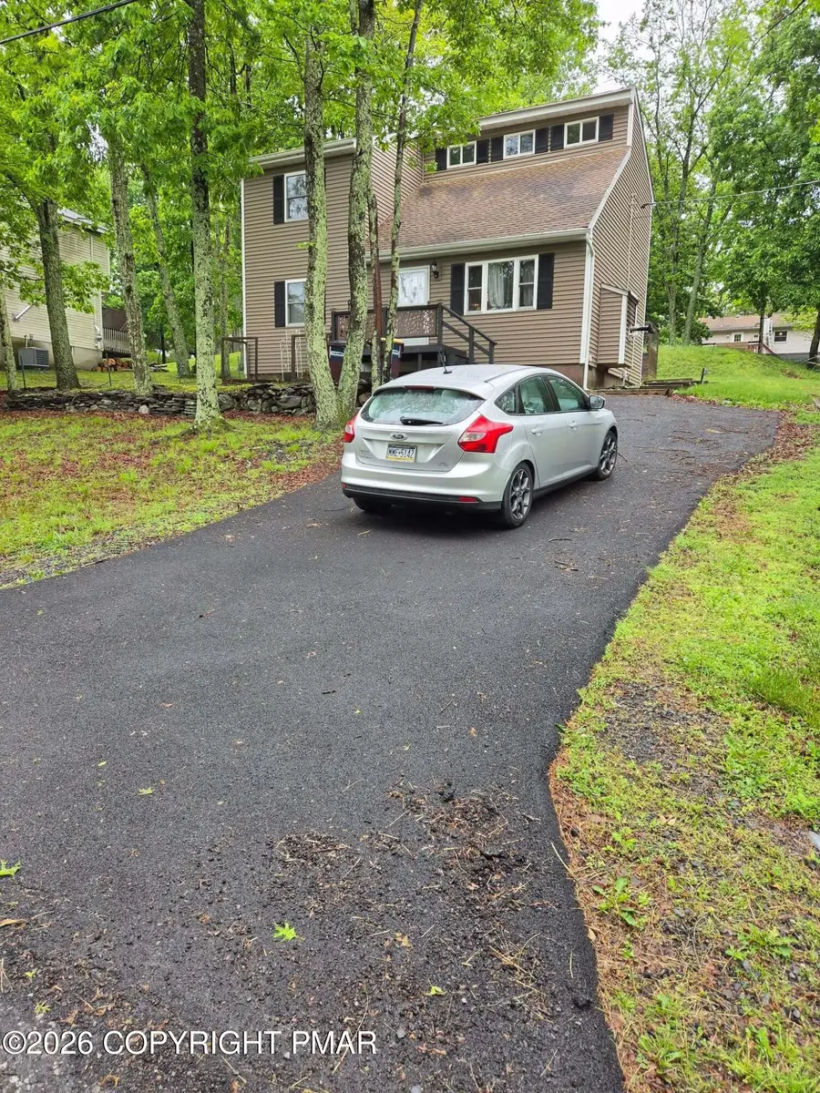 2114 Lakeview Road, Bushkill, PA 18324 - #2