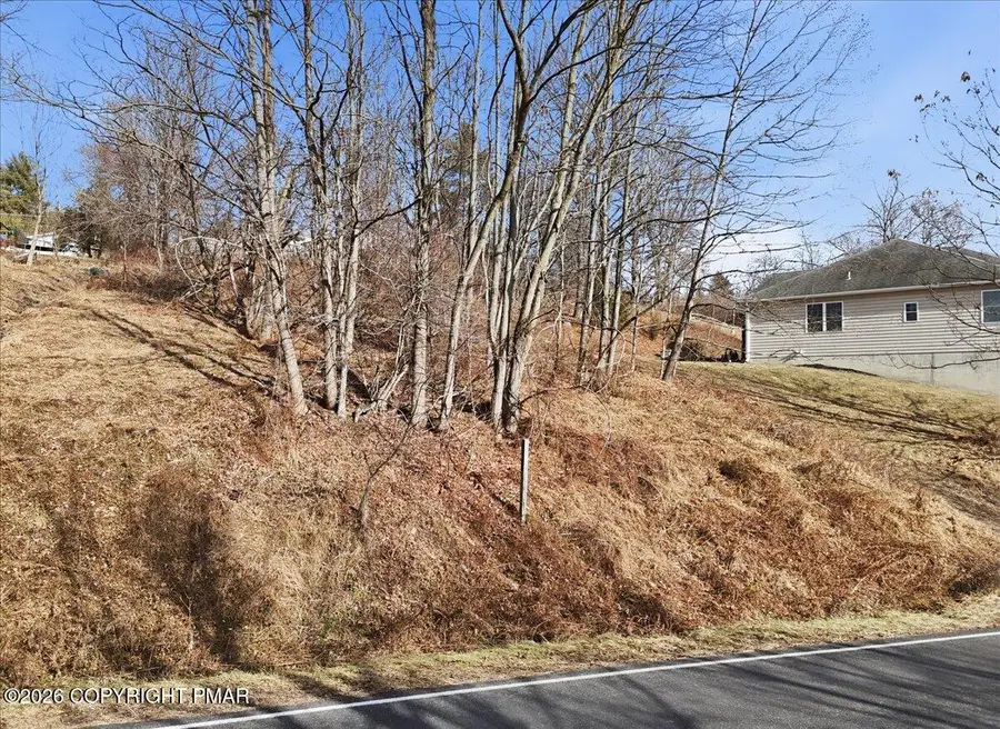517 Edgemont Road, Stroudsburg, PA 18360 - #2