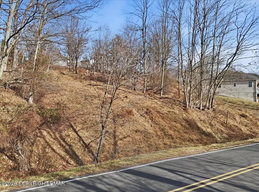 516 Edgemont Road, Stroudsburg, PA 18360 - #2