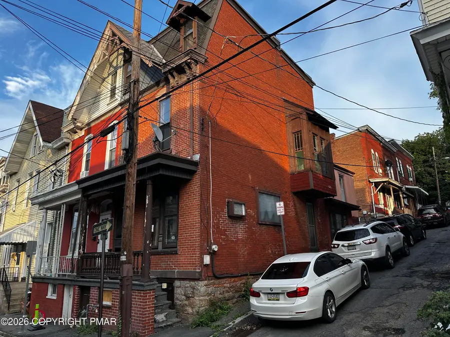 729 W Norwegian Street, Pottsville, PA 17901 - #2