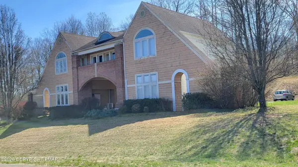 115 Imperial Drive, East Stroudsburg, PA 18302