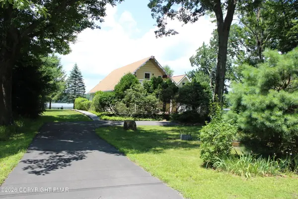 2132 Shore Line Drive, Pocono Summit, PA 18346