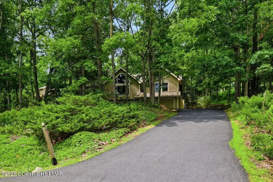 460 Spruce Drive, Tannersville, PA 18372 - #2