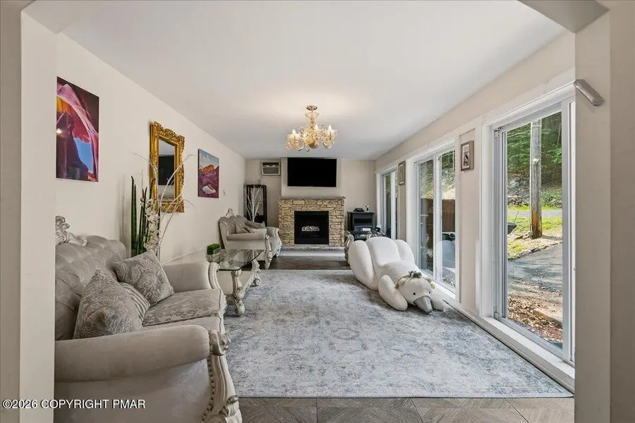 3130 Delaware Circle, Bushkill, PA 18324 - #2