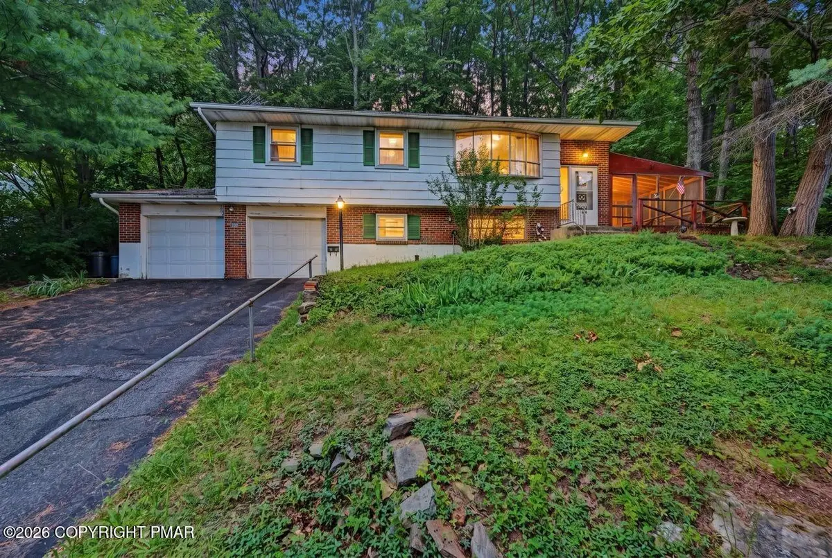 205 W Plainfield Avenue, Pen Argyl, PA 18072 - #1