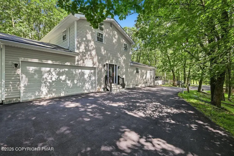 1106 Grand Mesa Drive, Saylorsburg, PA 18353 - #2