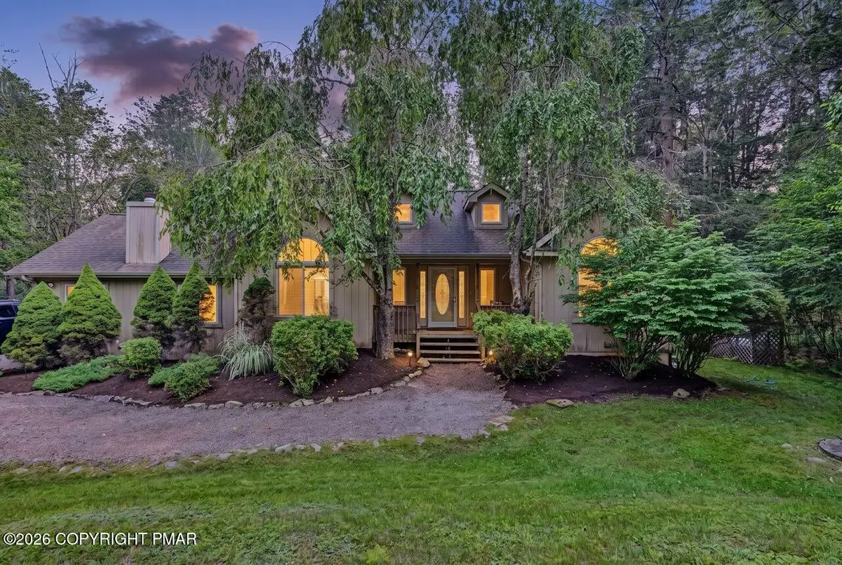 305 Meadowbrook Court, Pocono Pines, PA 18350 - #1