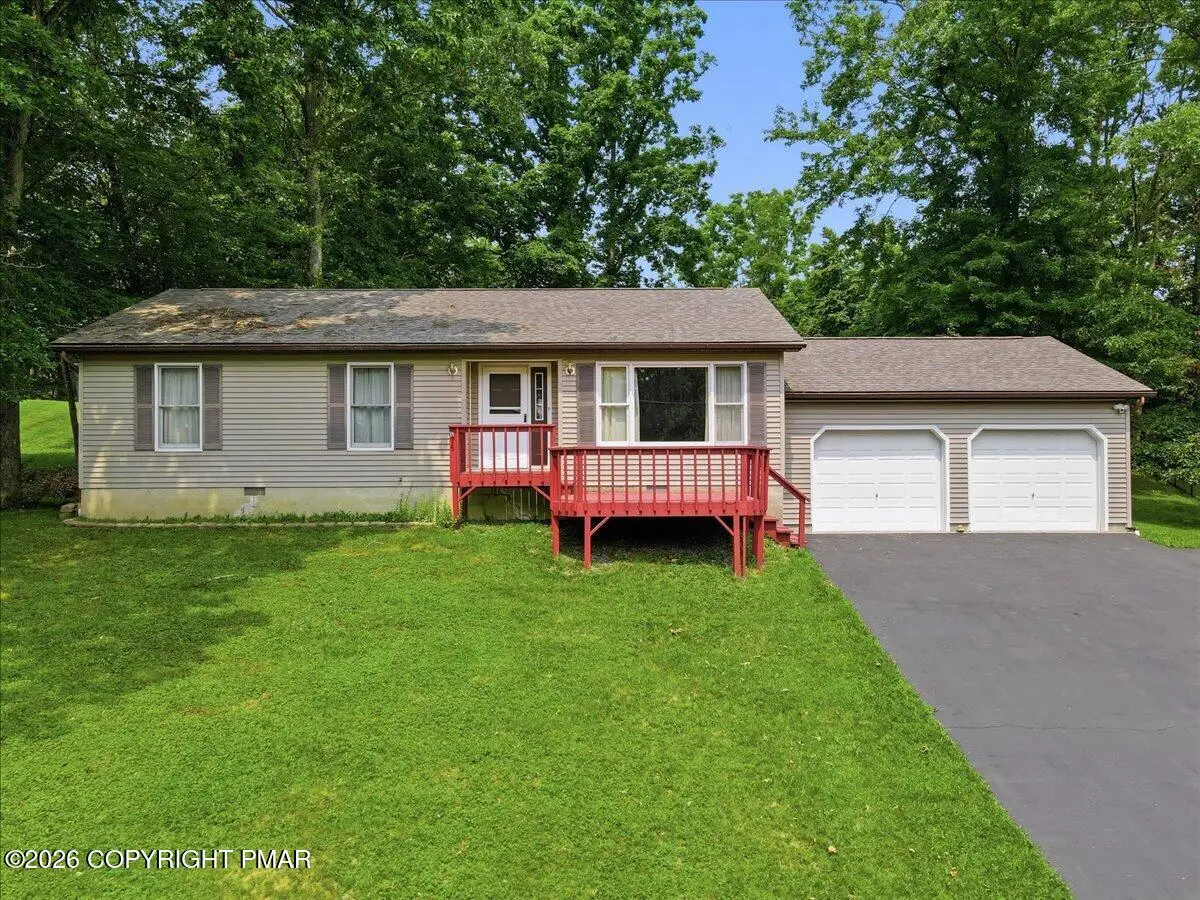 2223 Walnut Trail, Bushkill, PA 18324 - #1