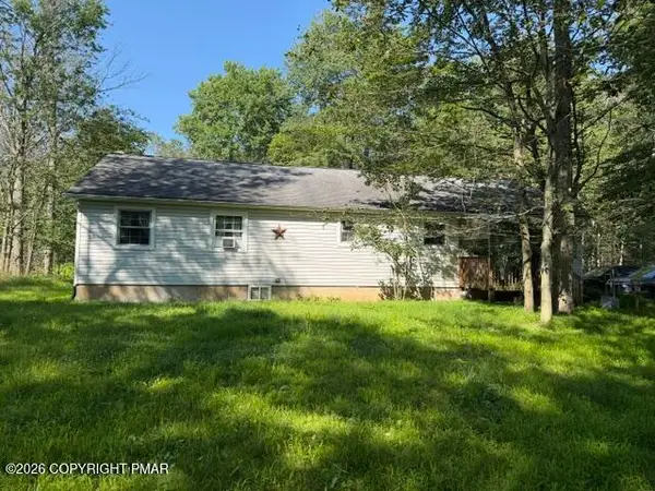 141 High Country Drive, Blakeslee, PA 18610