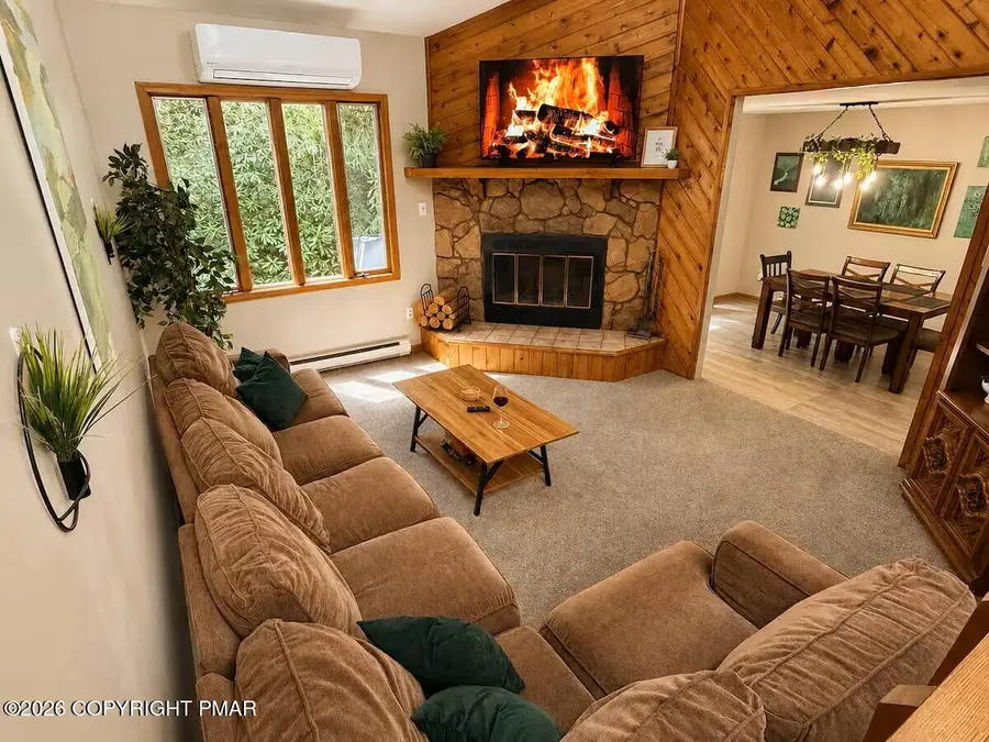 18 Gregory Place, Lake Harmony, PA 18624 - #3