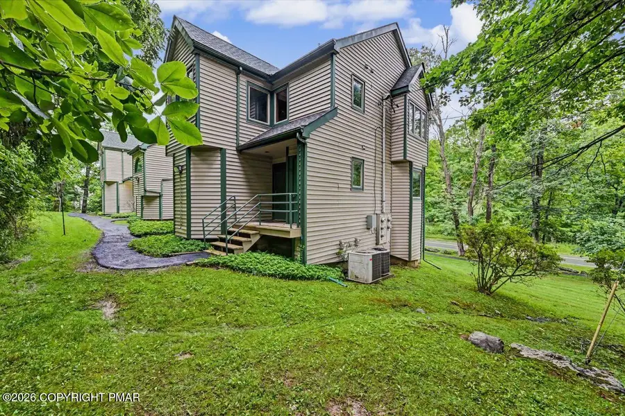 324 Hollow Road, East Stroudsburg, PA 18302 - #3