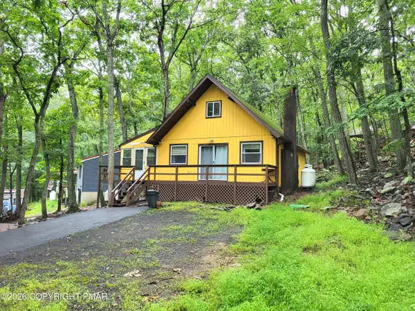 1067 Porter Drive, Bushkill, PA 18324
