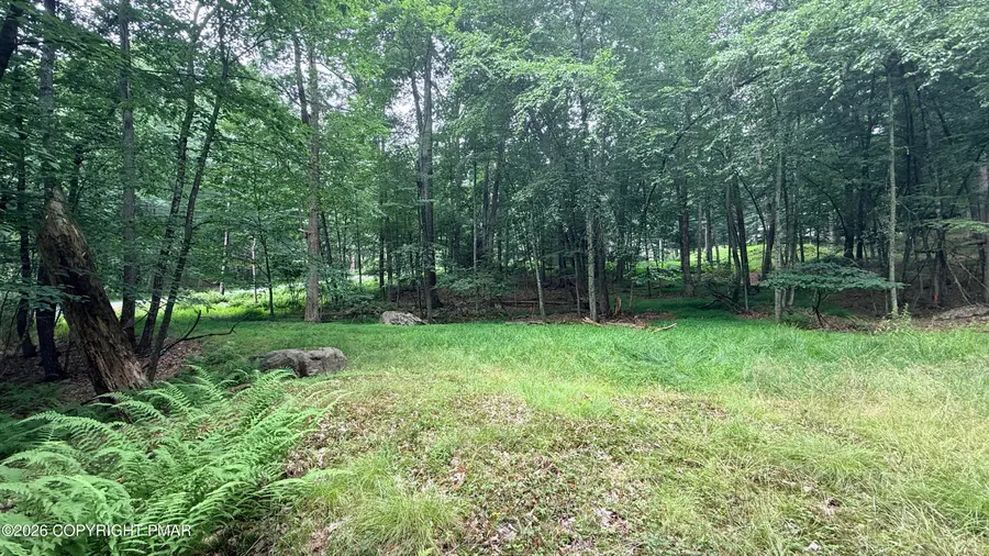 111 Lake View Circle, Hawley, PA 18428 - #2