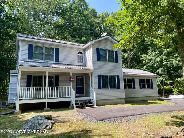 16 Flagstone Lane, East Stroudsburg, PA 18302