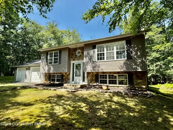 3626 Bristol Circle W, East Stroudsburg, PA 18302