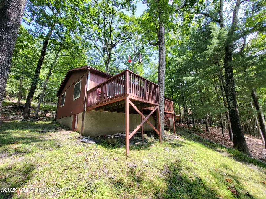 257 Saunders Drive, Bushkill, PA 18324 - #2