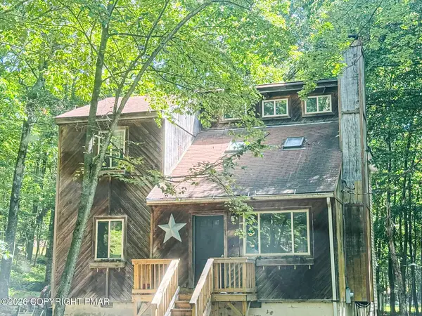 2174 Eagle Path, Bushkill, PA 18324