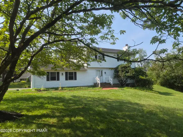 16 Spring Lake Drive, East Stroudsburg, PA 18301