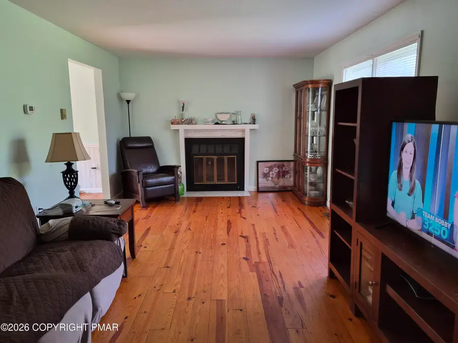 16 Spring Lake Drive, East Stroudsburg, PA 18301 - #3