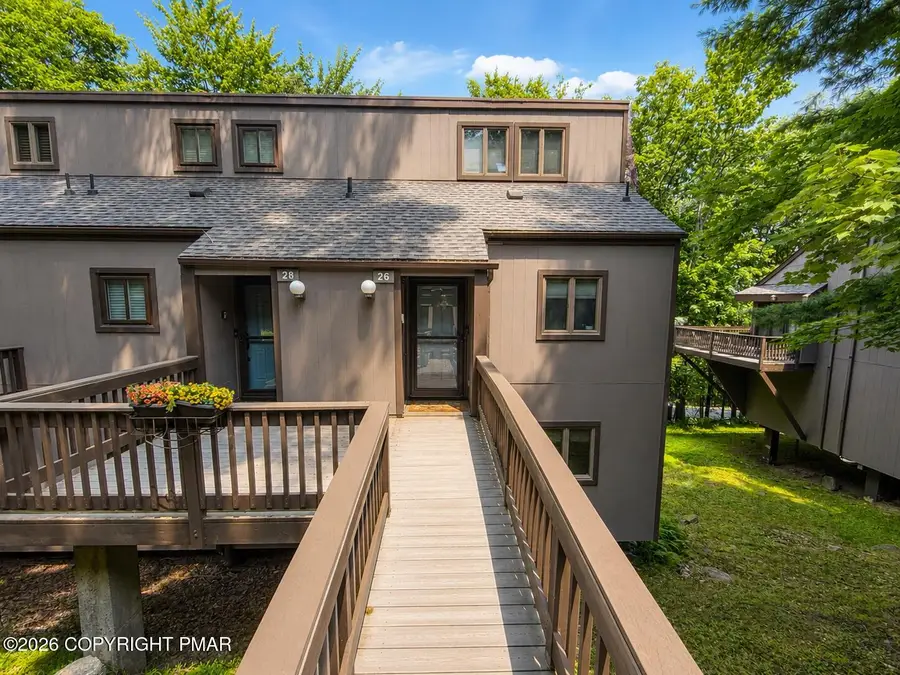 26 Middle Village Way, Tannersville, PA 18372 - #2
