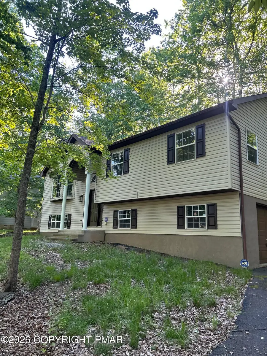1147 Hunters Woods Drive, East Stroudsburg, PA 18301 - #2