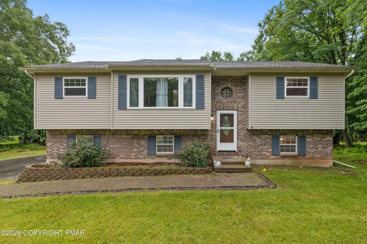 2210 S Rocky Mountain Drive, Effort, PA 18330 - #1