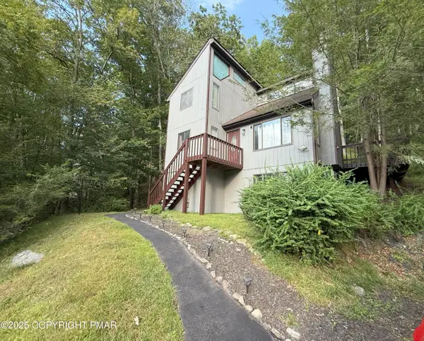 6271 Decker Road, Bushkill, PA 18324